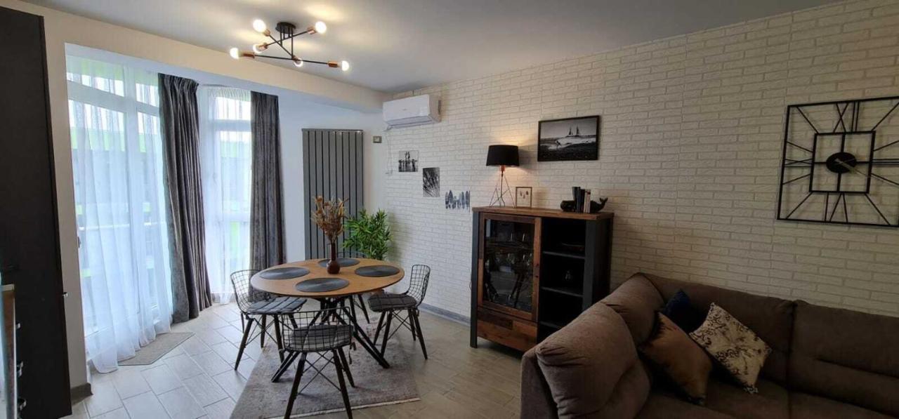 Vintage Breeze Apartment - Spa Pools Resort Mamaia Exterior foto