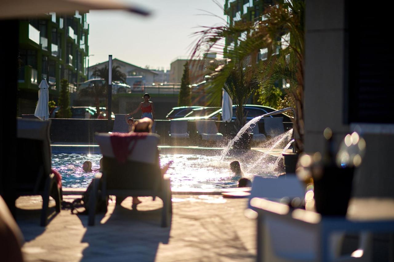Vintage Breeze Apartment - Spa Pools Resort Mamaia Exterior foto