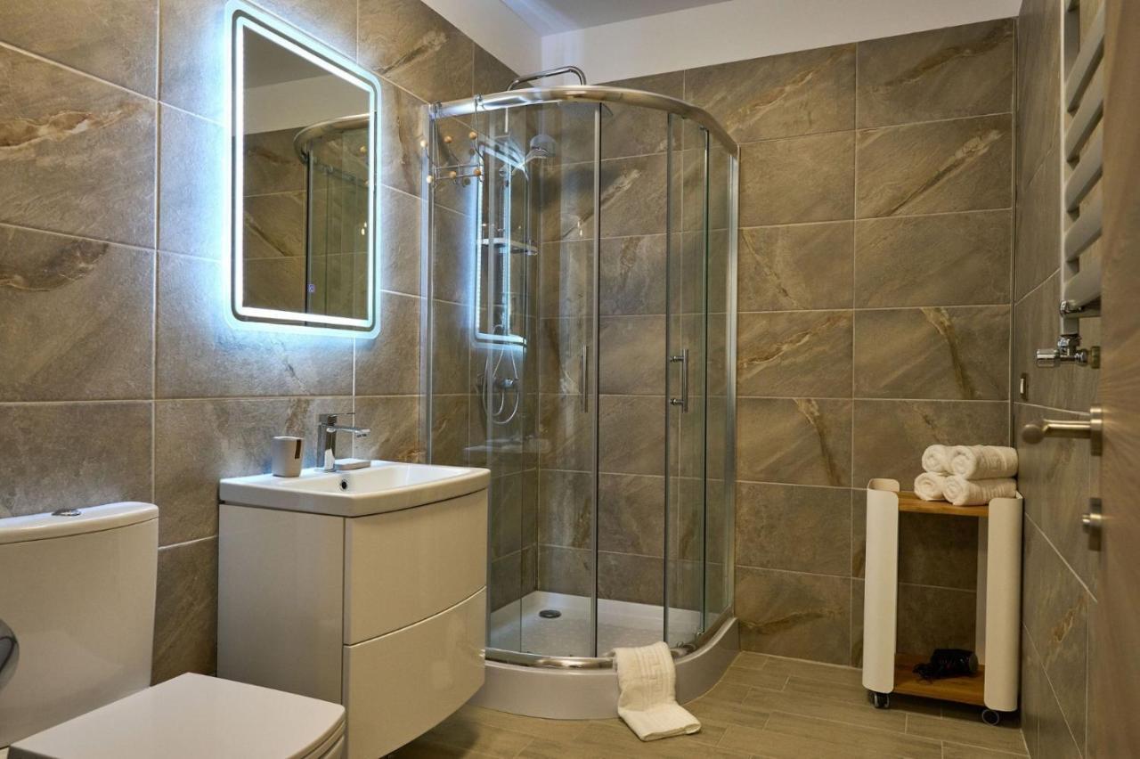 Vintage Breeze Apartment - Spa Pools Resort Mamaia Exterior foto